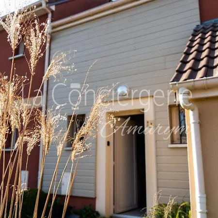 Dom wakacyjny Svc 14 - Charmante Maison Proche *